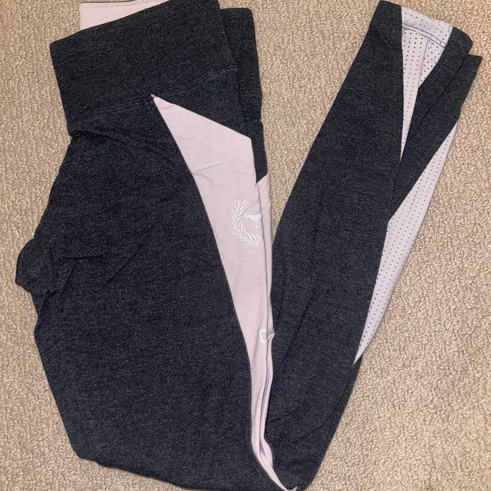 PINK yoga leggings